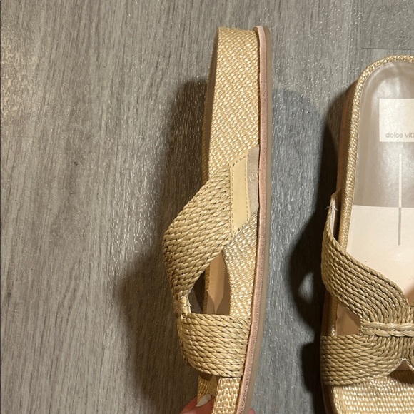 Dolce Vita Women's Braided Tan Sandals - Picture 4 of 8